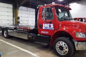 Box Truck Towing in Bloomington Illinois